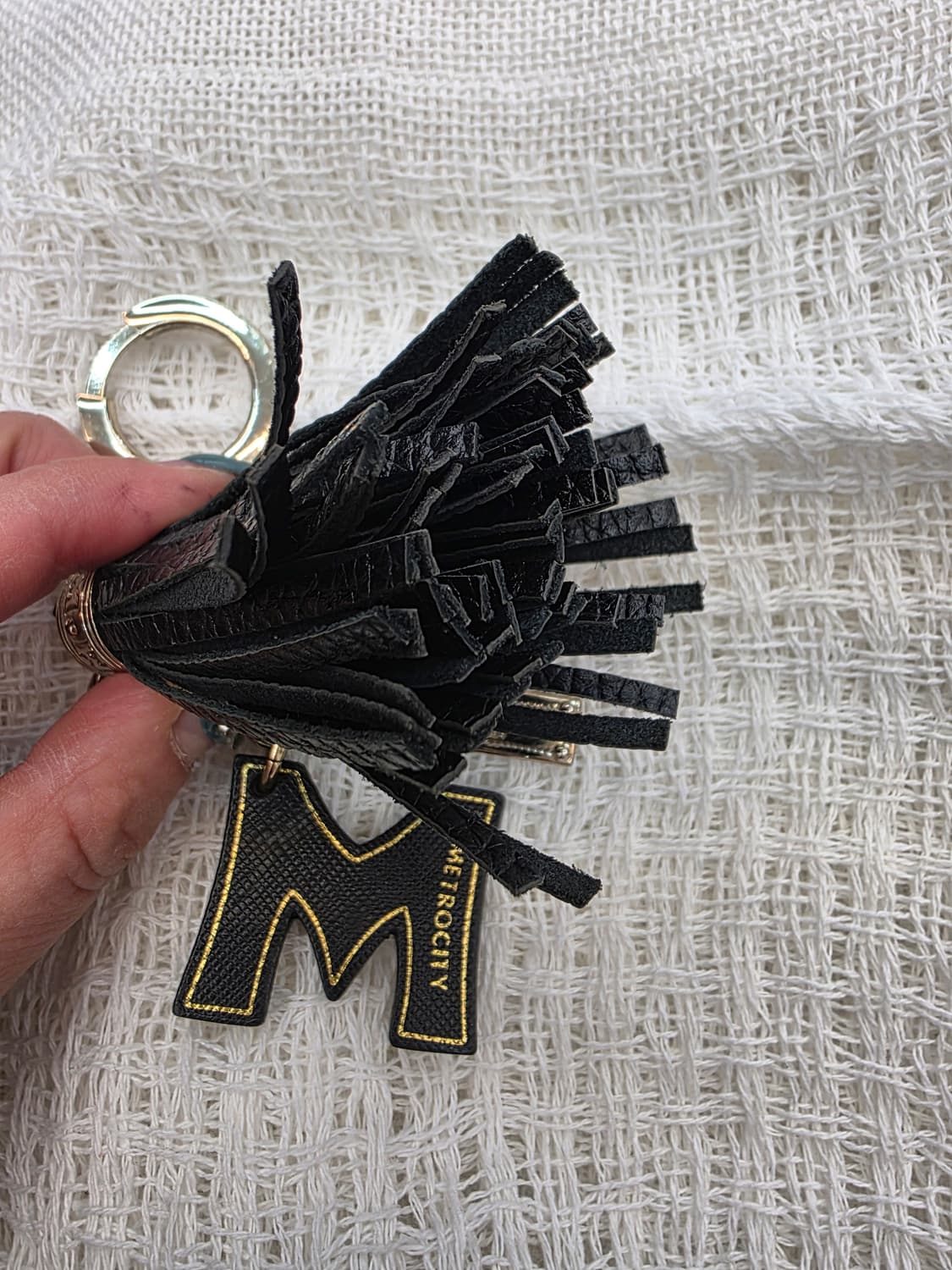 메트로시티 레더 테슬 참 장식 키링 상품이미지3