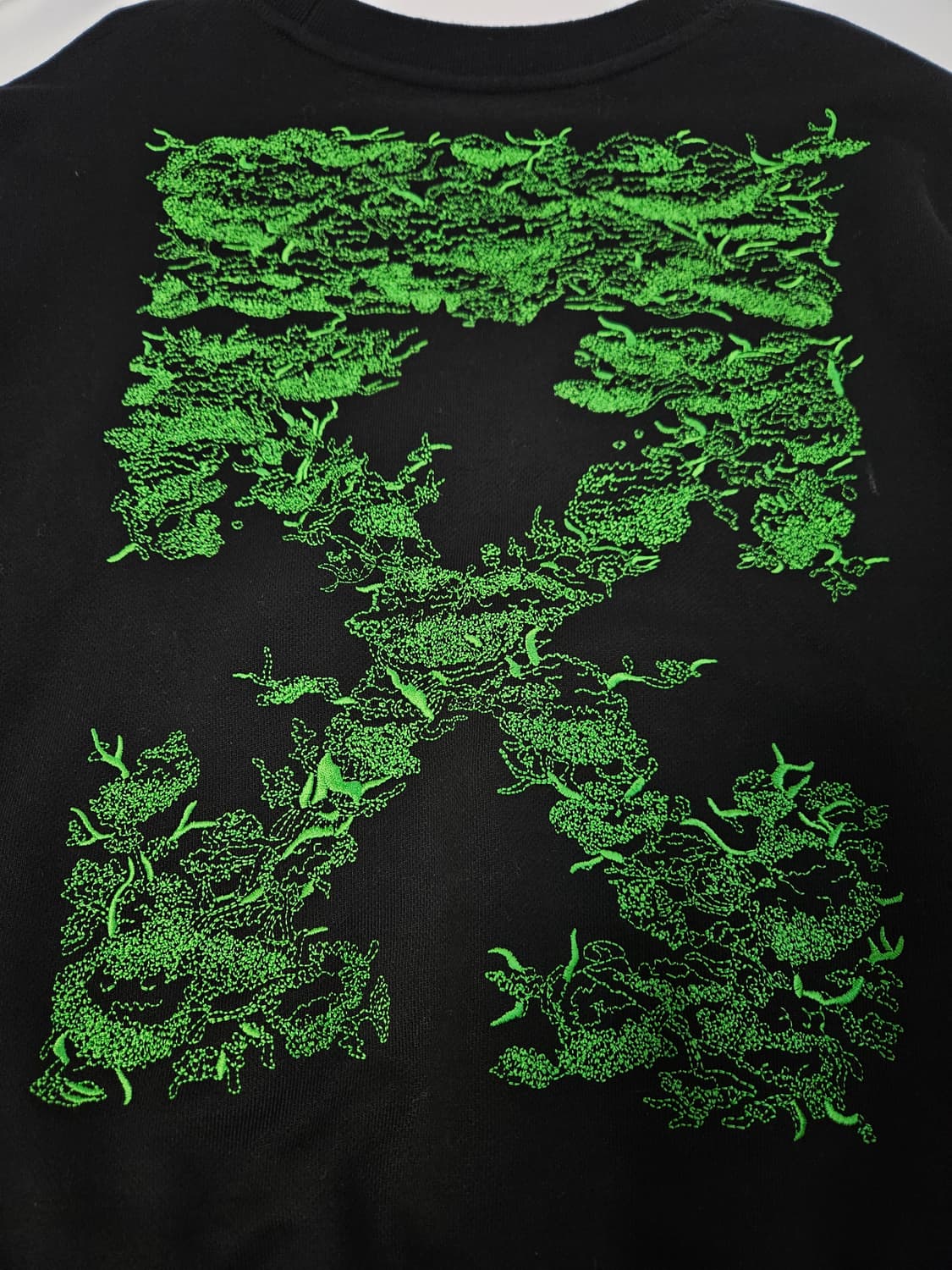 오프화이트 그린트리 자수 크롭 맨투맨 스웻셔츠 S 상품이미지4