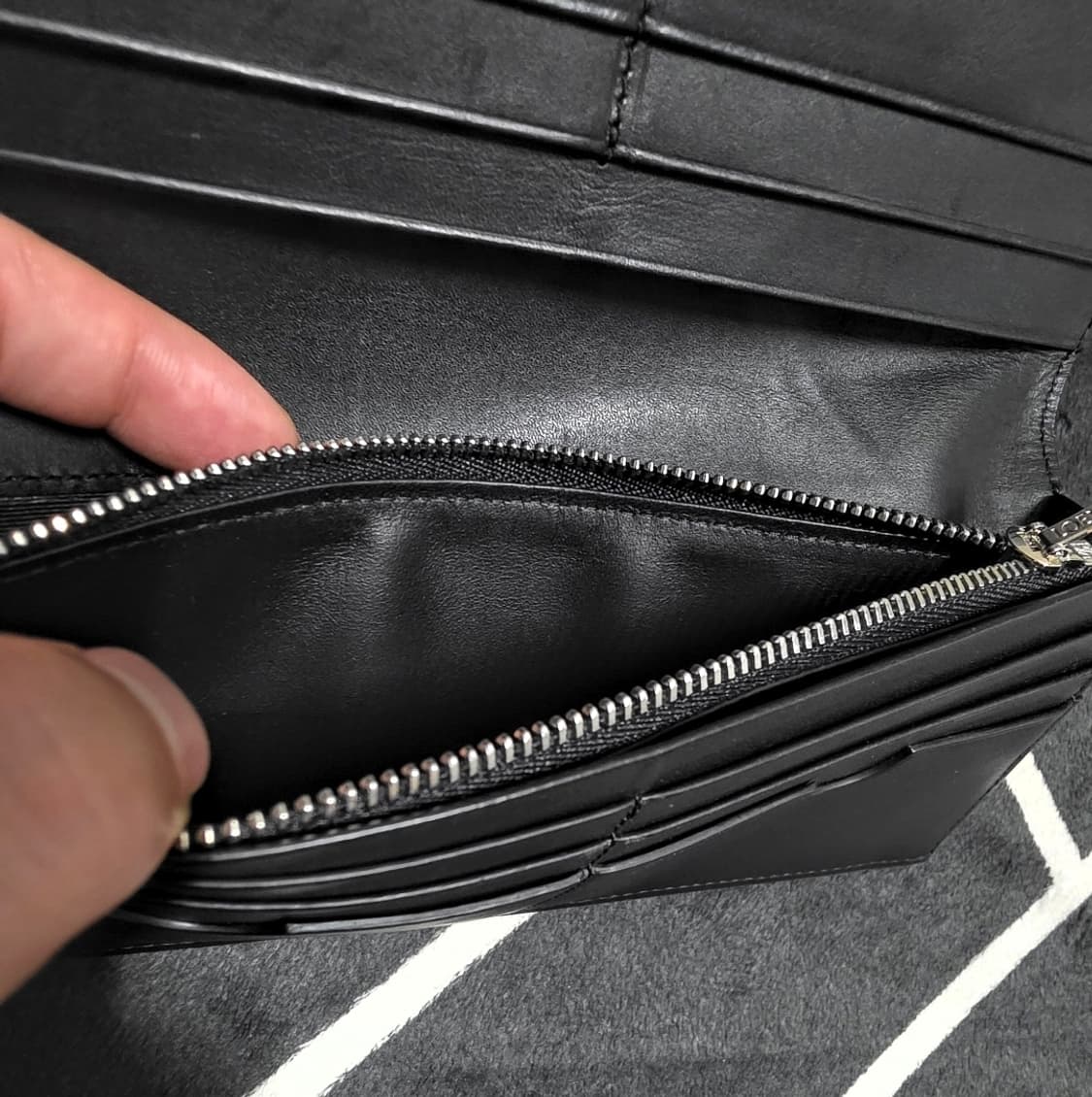 로에베 퍼즐 호라이즌탈 장지갑 상품이미지5