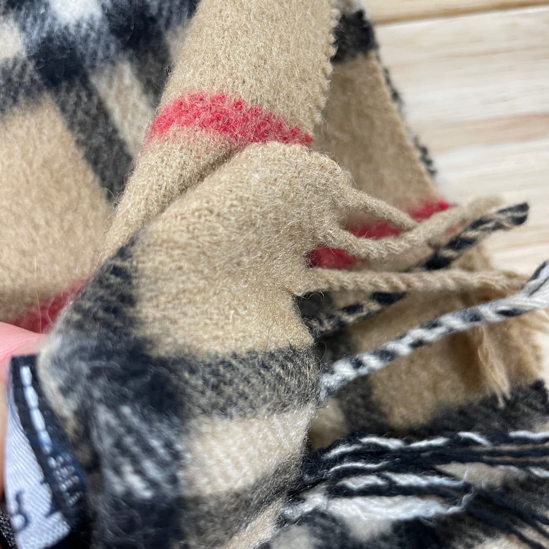 버버리 정품 캐시미어 머플러 베이지 상품이미지4