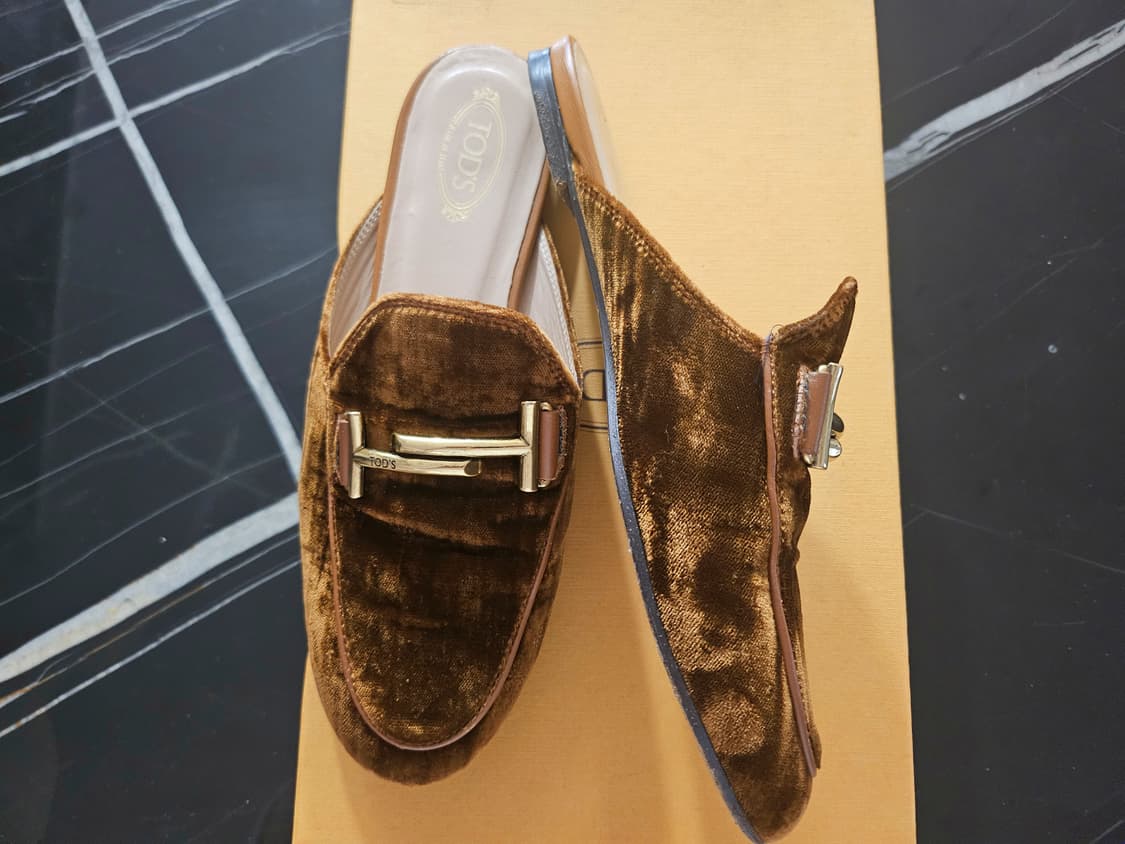 TOD'S 토즈 벨벳 블로퍼 뮬 상품이미지3