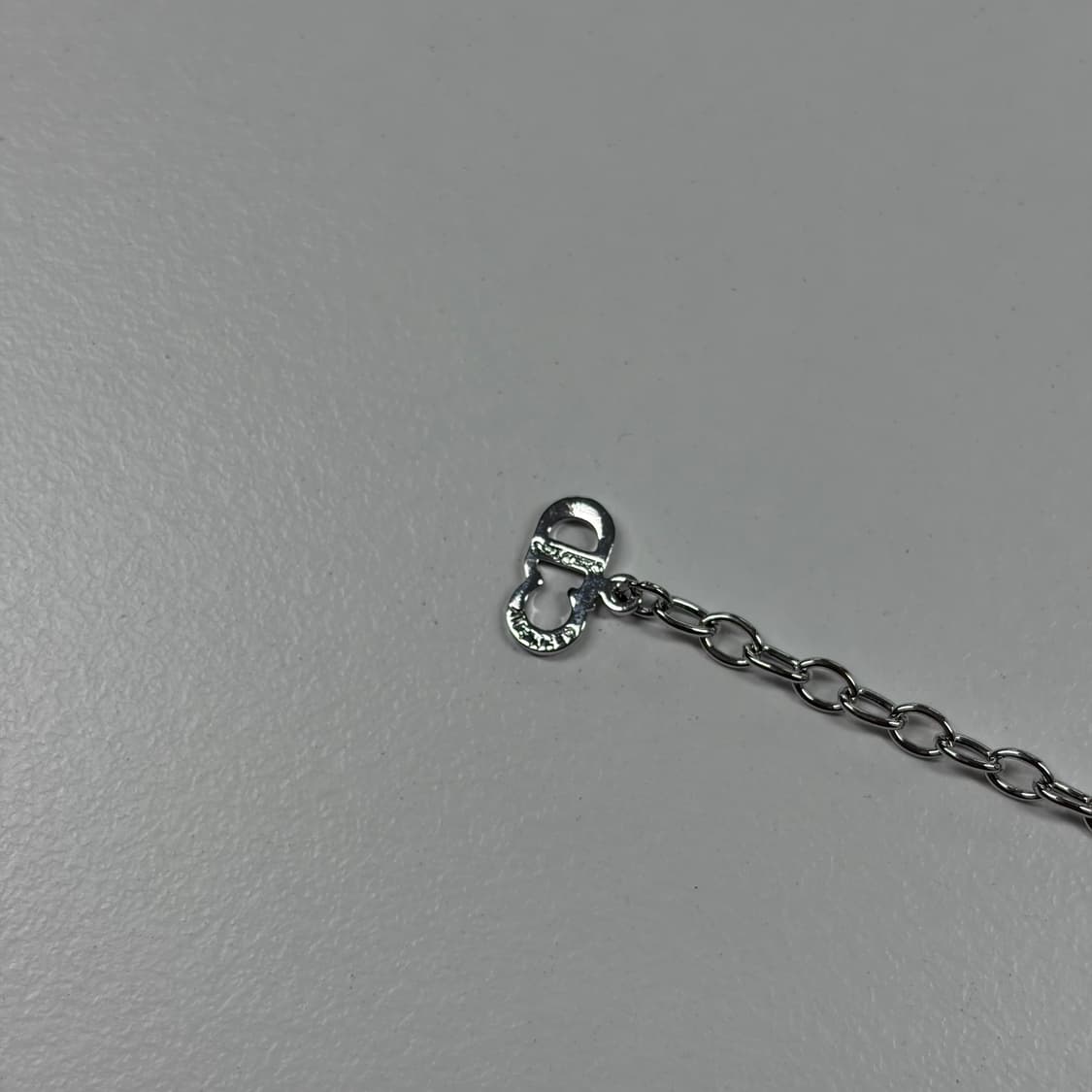 디올 리본 CD 목걸이 상품이미지6