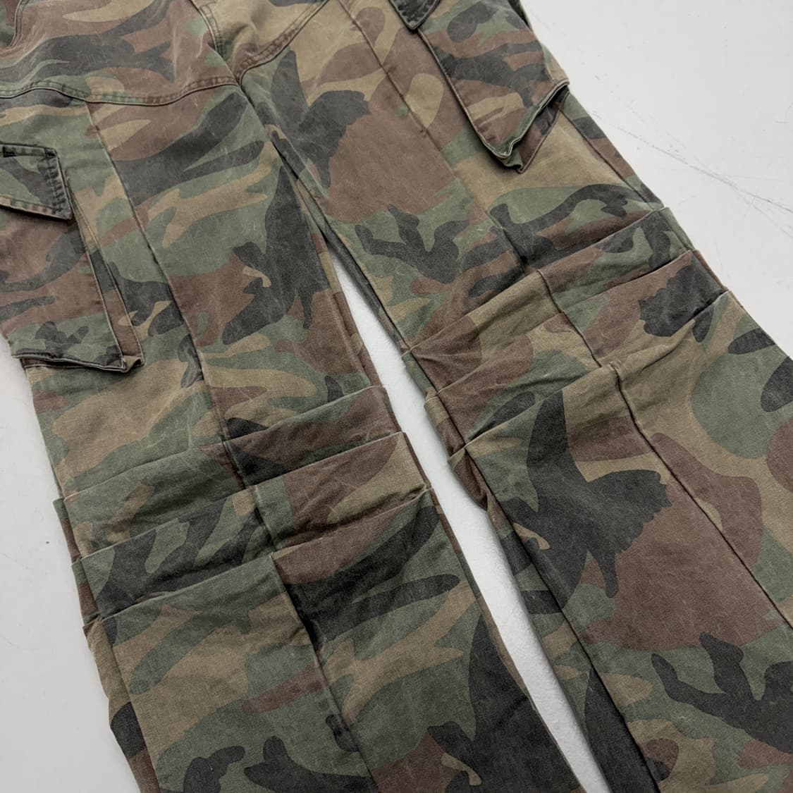 카모 부츠컷 플레어 오피움 카고팬츠 상품이미지5