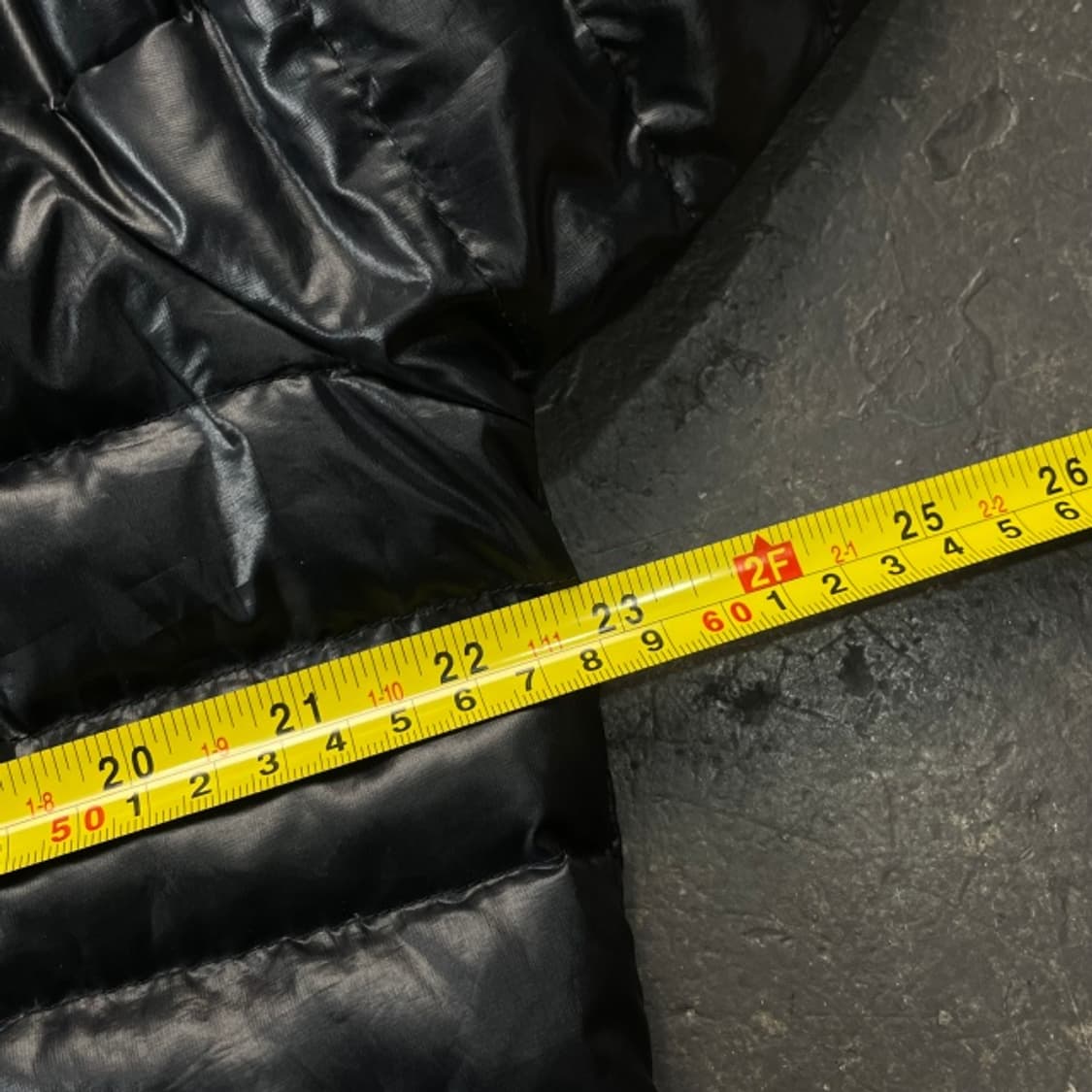 100 아디다스 유광 경량패딩  상품이미지6