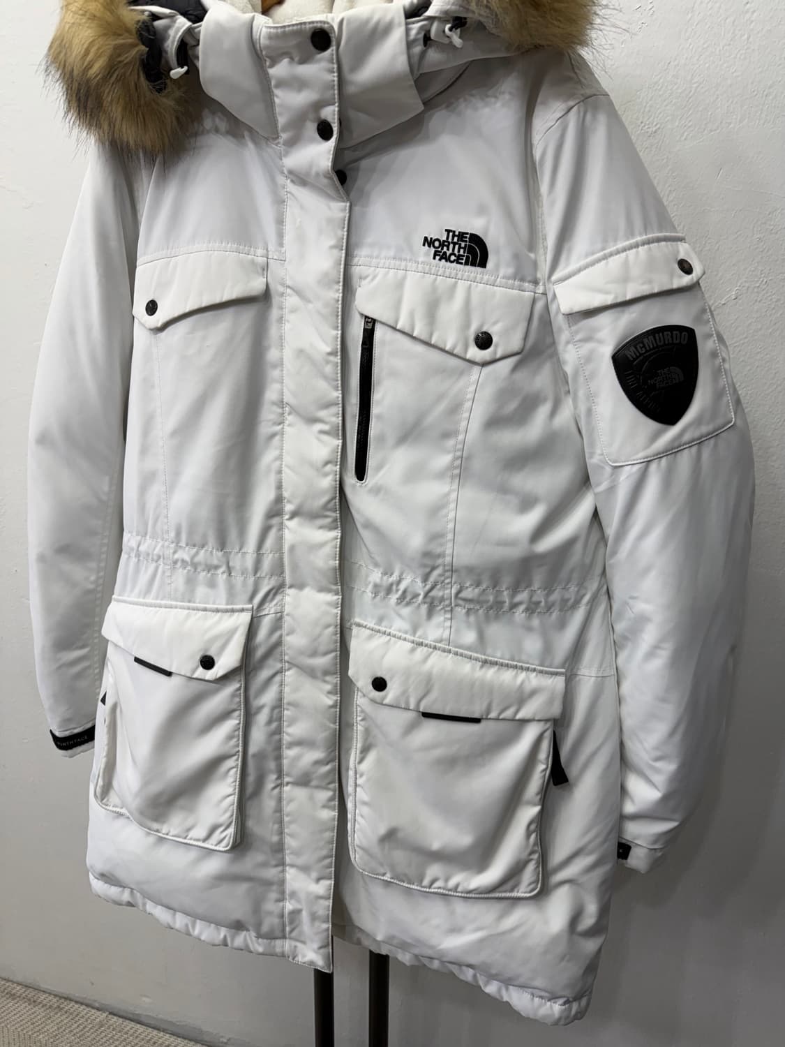 정품) 노스페이스 여성 화이트 구스패딩 100 상품이미지3