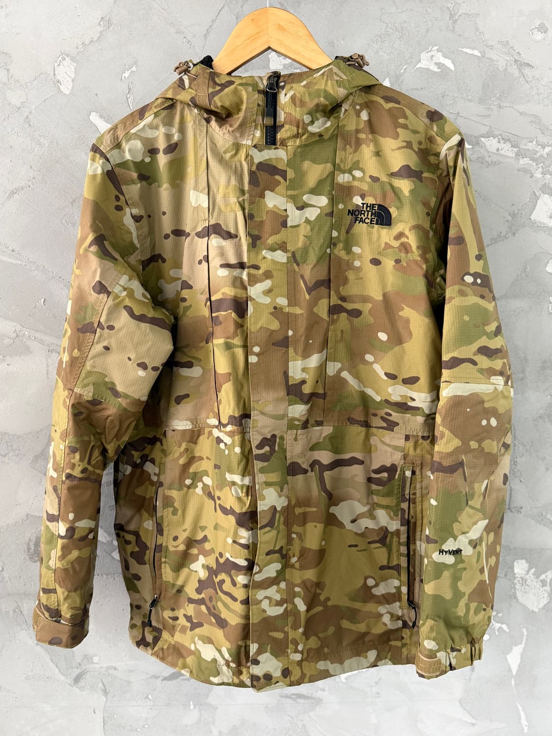 노스페이스 카모 바람막이 자켓 판매
사이즈 95 
M 밀리터리) 상품이미지1