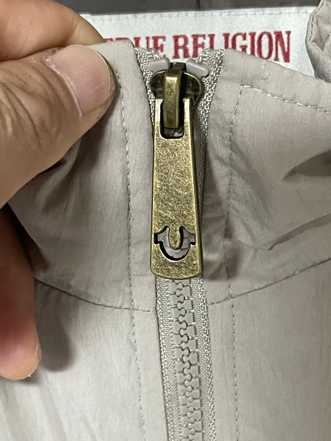 트루릴리젼 후드 바람막이 자켓 베이지 상품이미지3