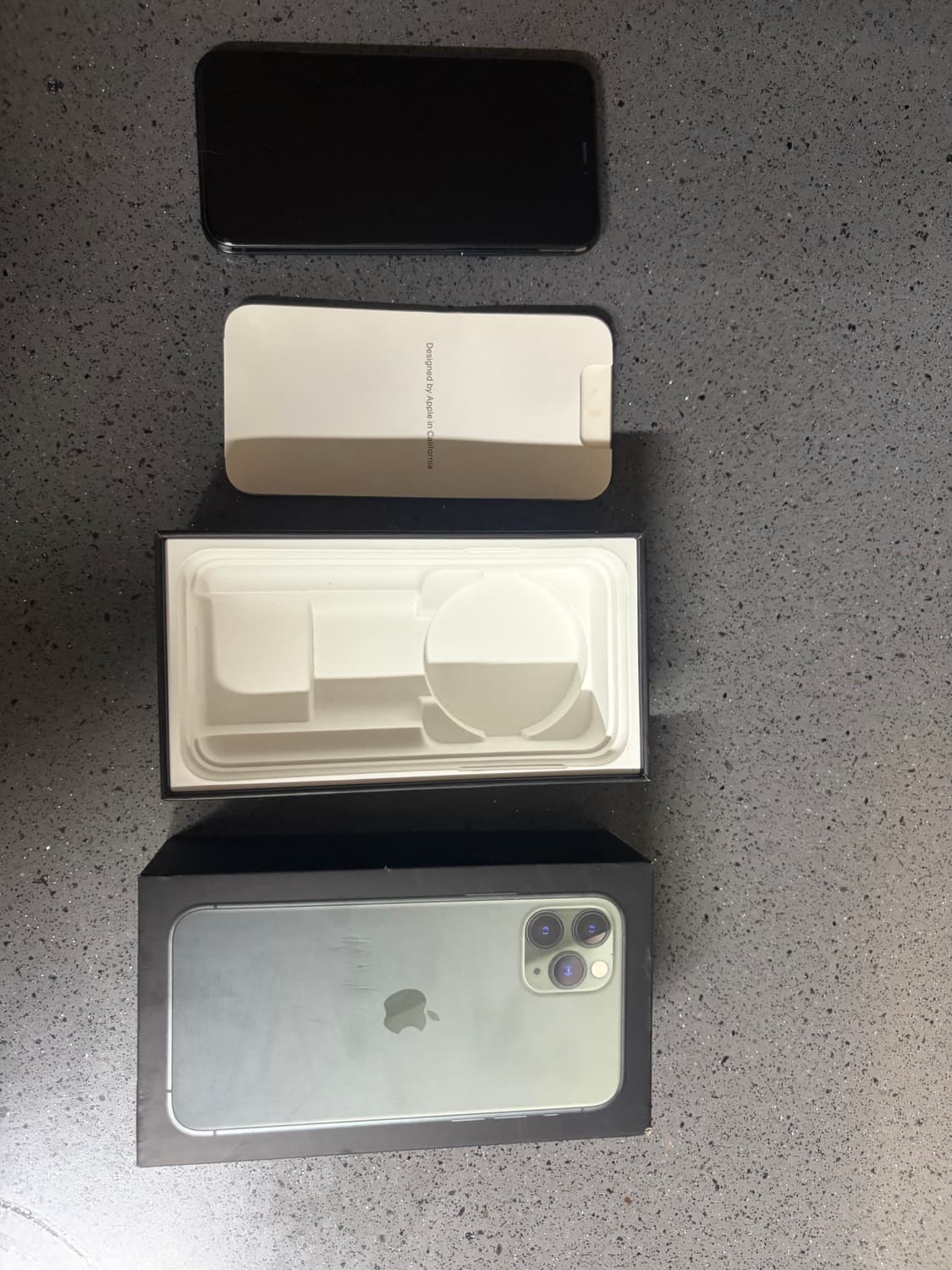 아이폰 11pro 미드나잇 그린+박스+액정포함 상품이미지9