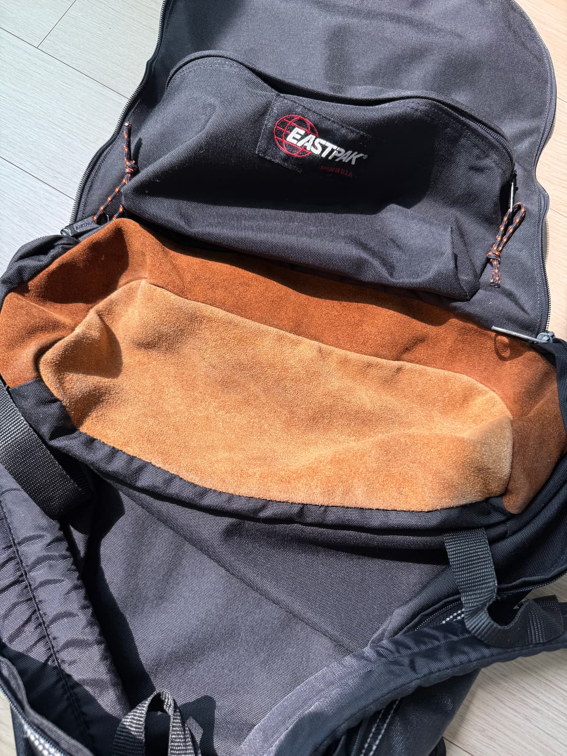 이스트팩 90s 빈티지 스웨이드 바텀 백팩 상품이미지5