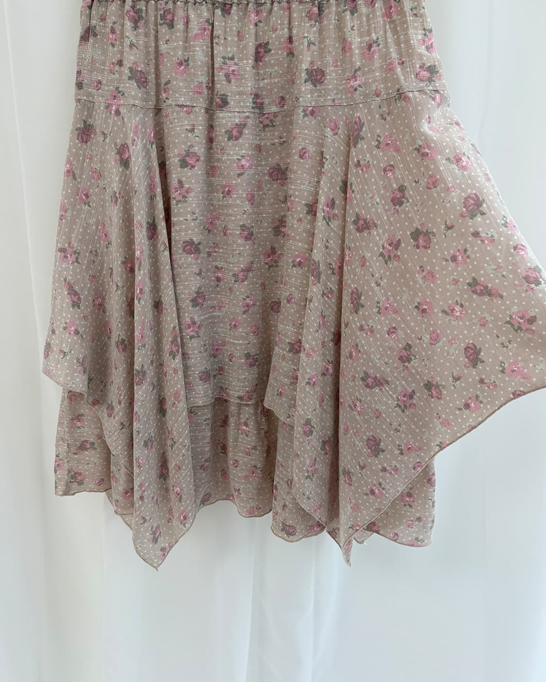 Sorridere 핑크 베이지 플로랄 언발 미디스커트 상품이미지4