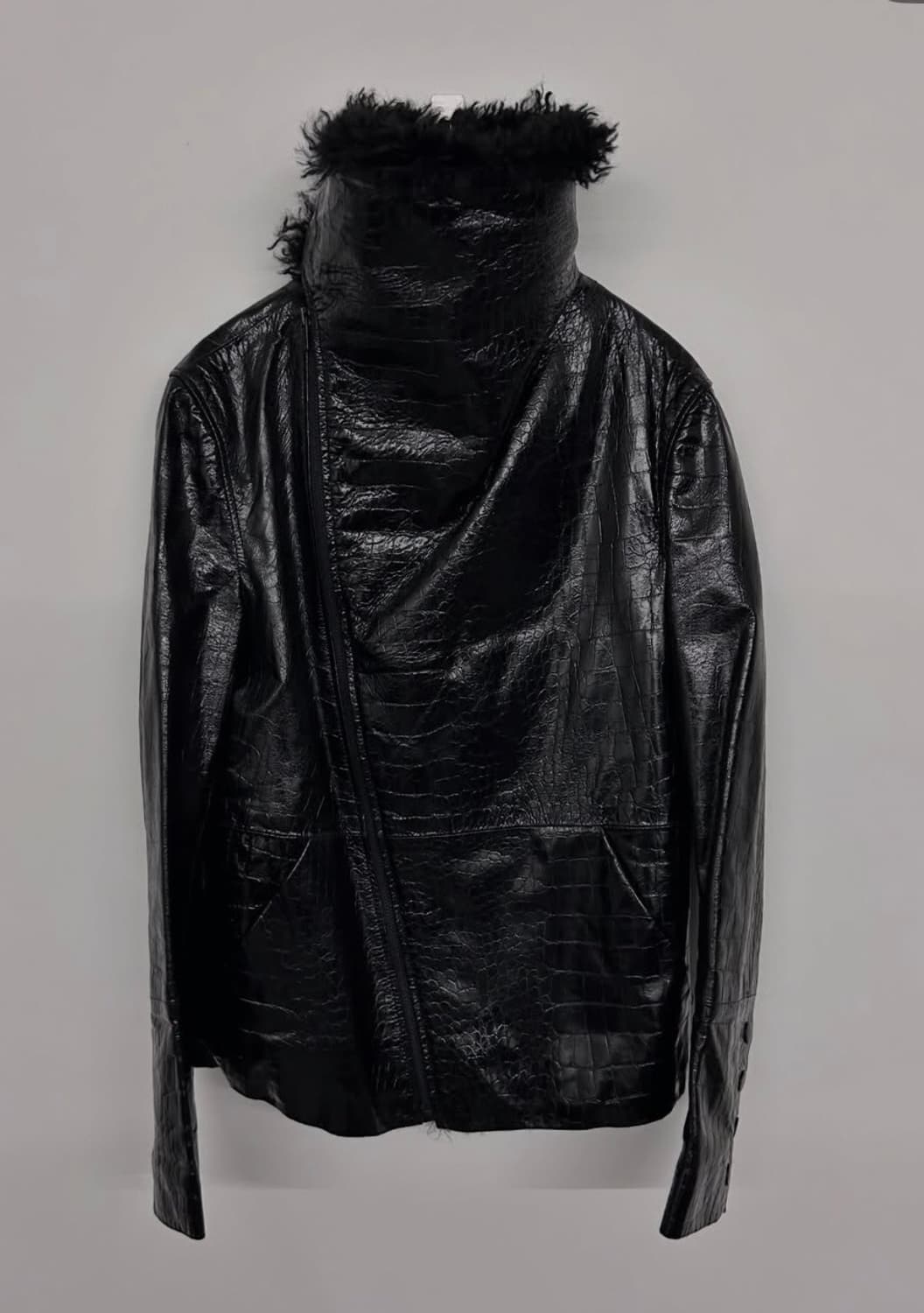 206homme 사선 하이넥 레더 퍼트리밍 자켓 상품이미지1