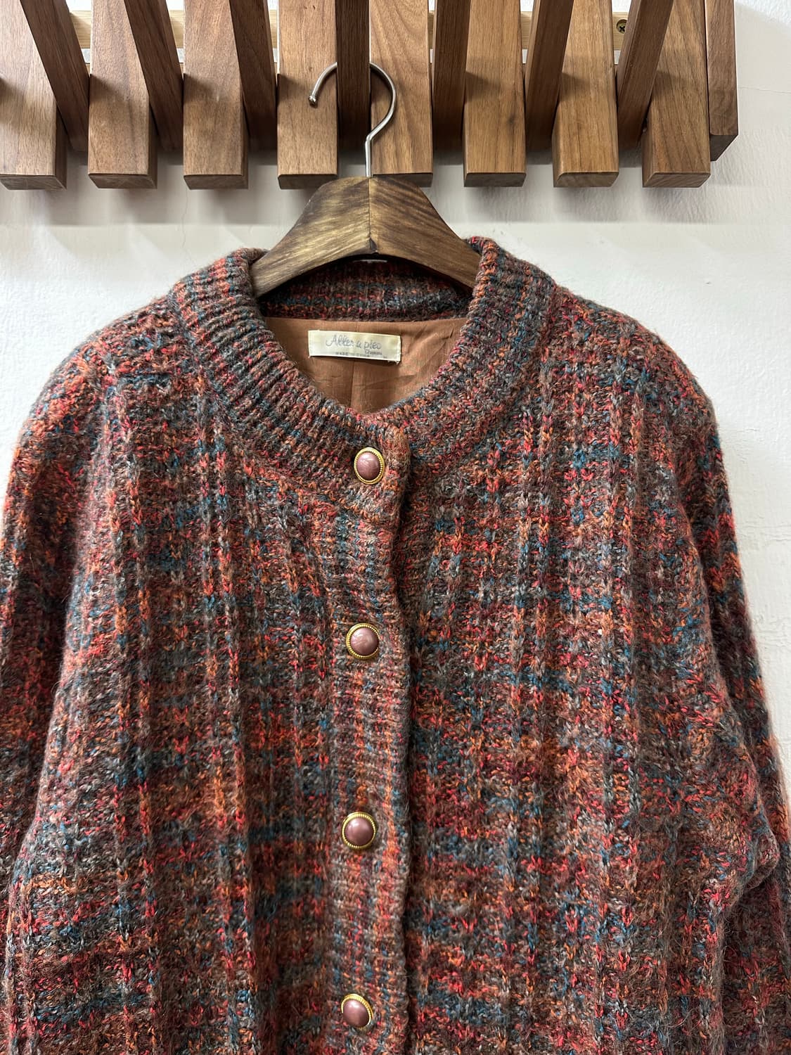 일본빈티지 울 블랜드 혼방 잔체크 패턴 골드 버튼 디테일 스웨터 상품이미지2