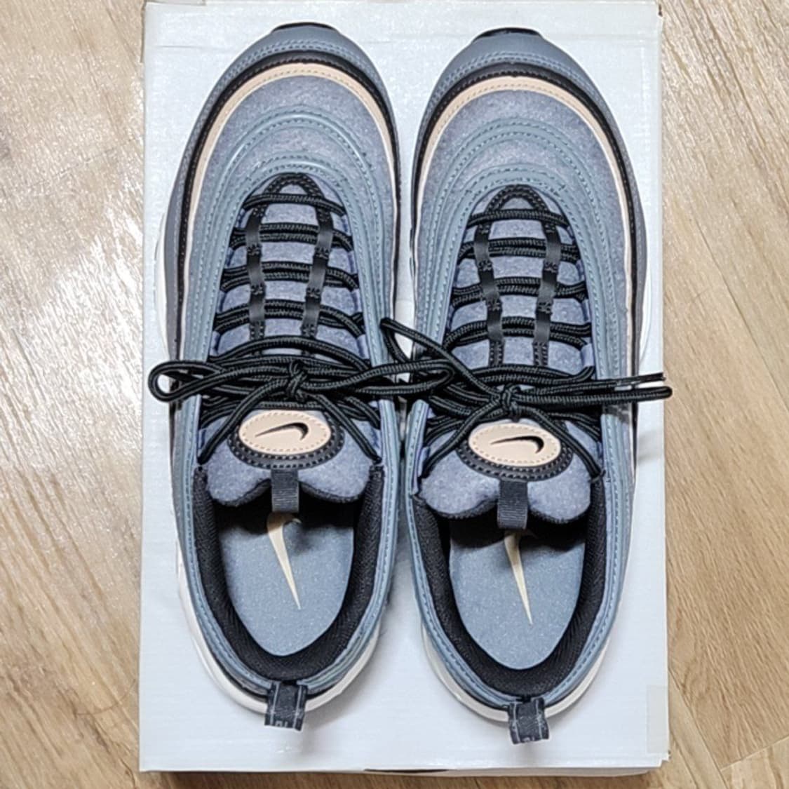 나이키 275 에어맥스97 그레이 머쉬룸 상품이미지4