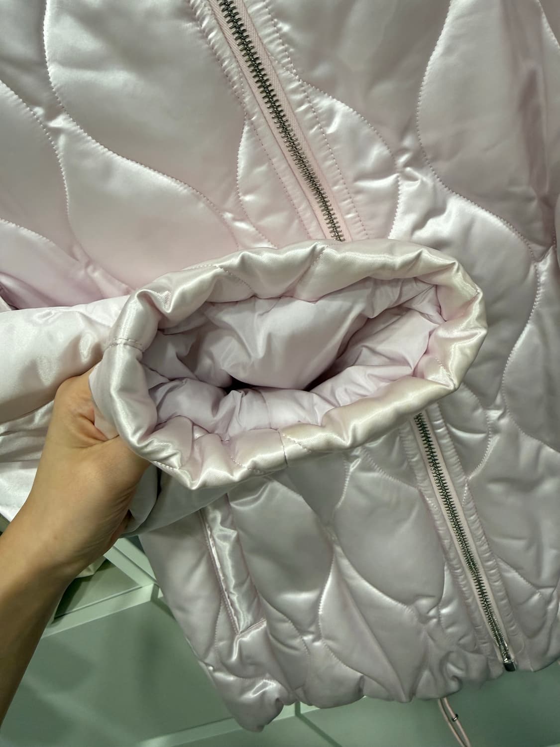 MIU MIU 시어링 카라 넥 퀼팅 집업 자켓 상품이미지9