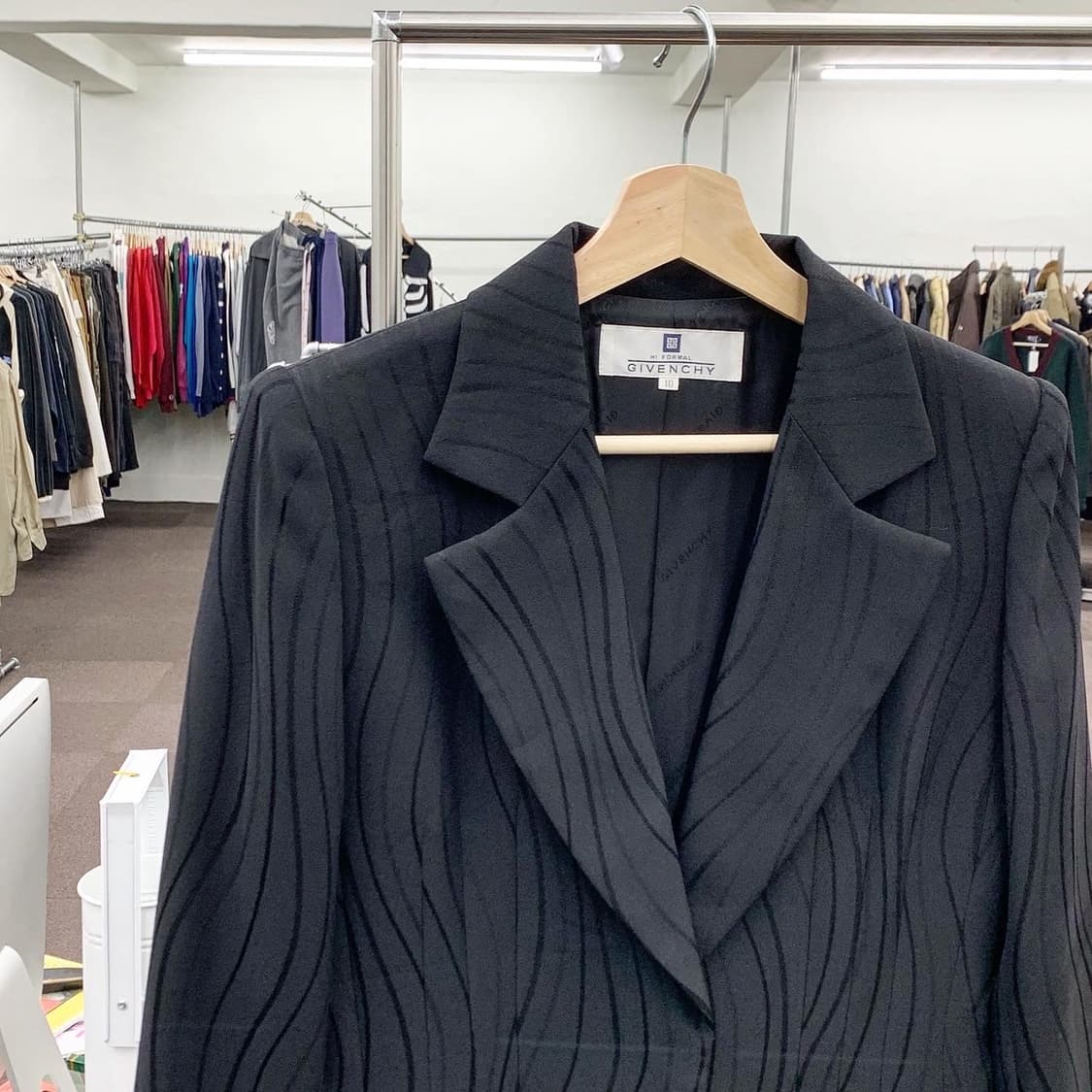 지방시 HI FORMAL 블랙 여성 블레이져 상품이미지1