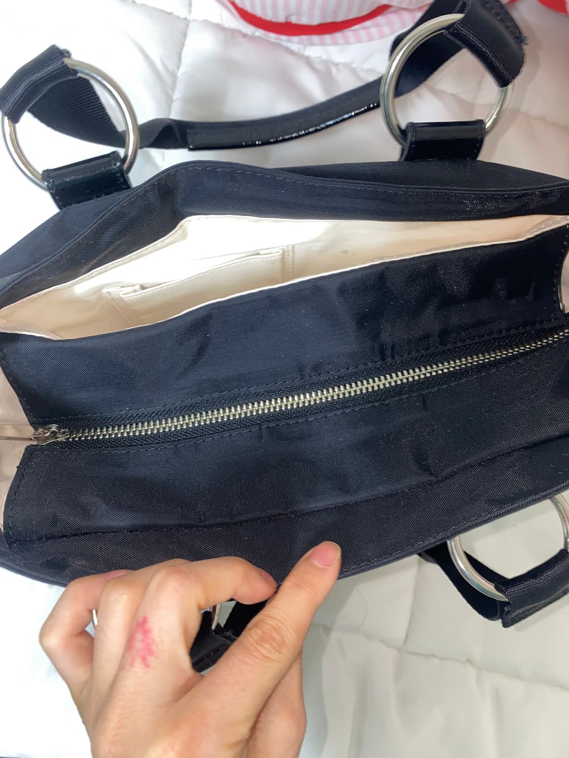 꾸레쥬 나일론 숄더백 상품이미지3