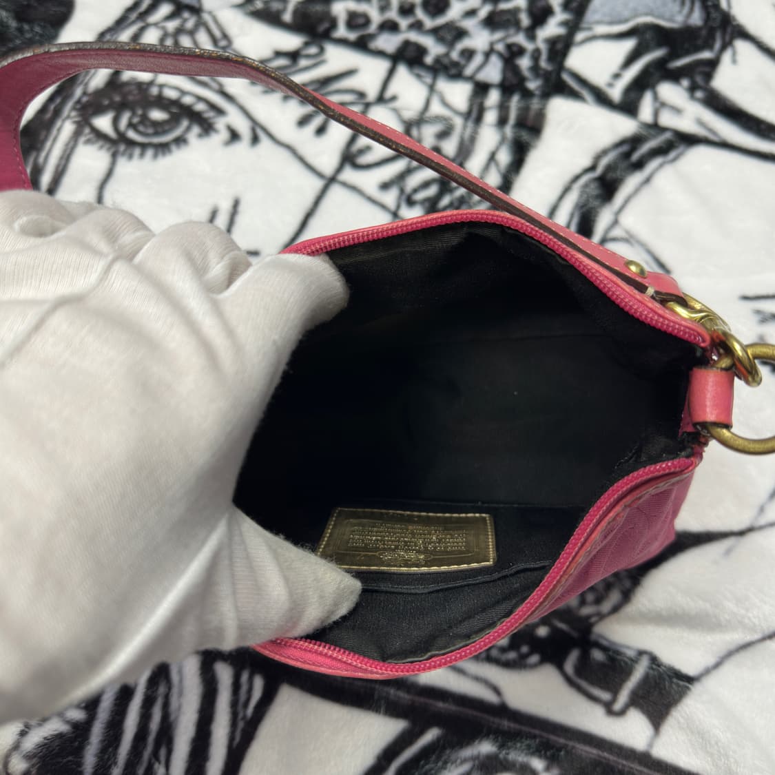 코치 y2k 핑크 미니백 상품이미지4