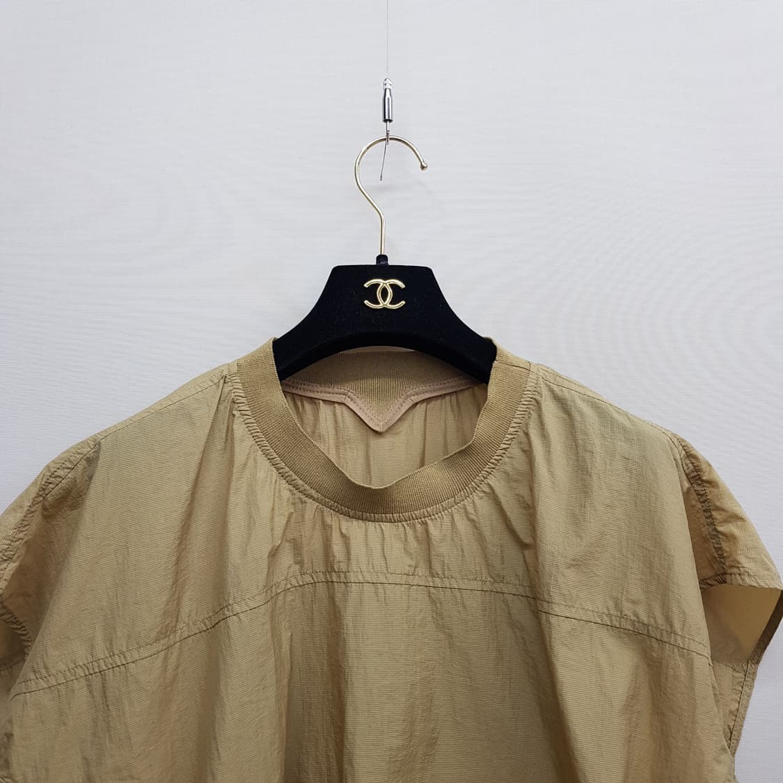 한섬 시스템 2023 크롭 드로스트링 반팔 블라우스 M사이즈 상품이미지2