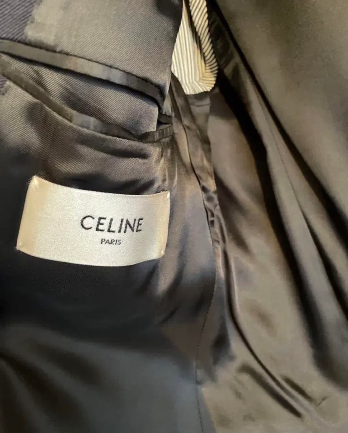 [강동원님 착용] 셀린느 20ss 네이비 금장 버튼 자켓 상품이미지9