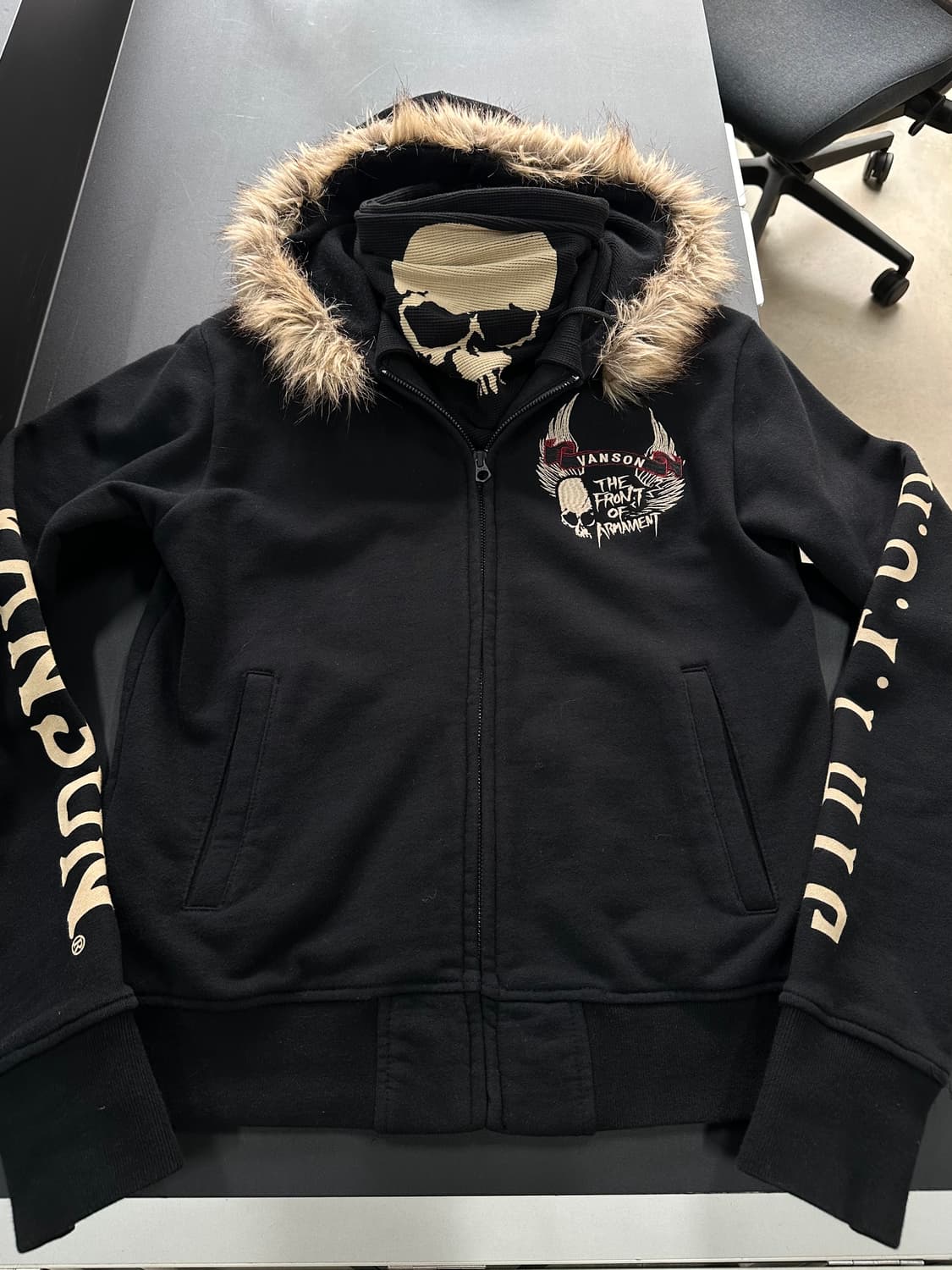 벤슨 넥핸드워머 스컬윙 퍼 후드집업 상품이미지6