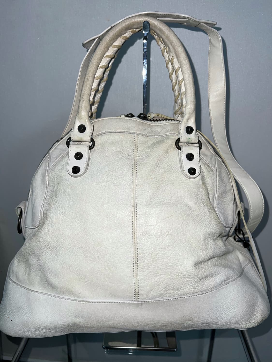 발렌시아가 자이언트 보울러 모터백 상품이미지4