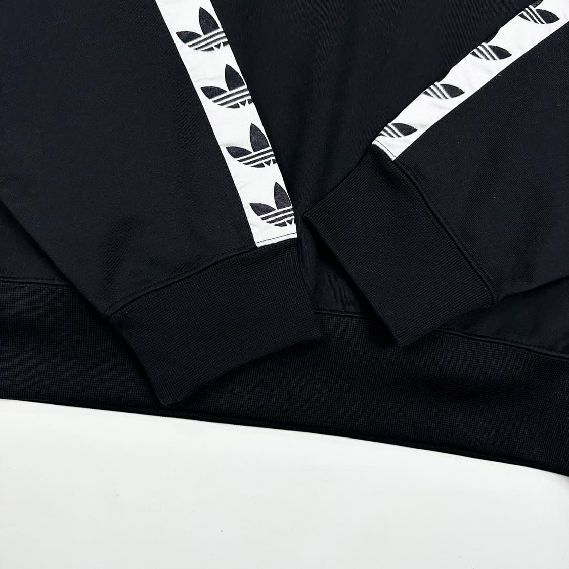 아디다스 트레포일 사이드라인 블랙 맨투맨 (M) 상품이미지4