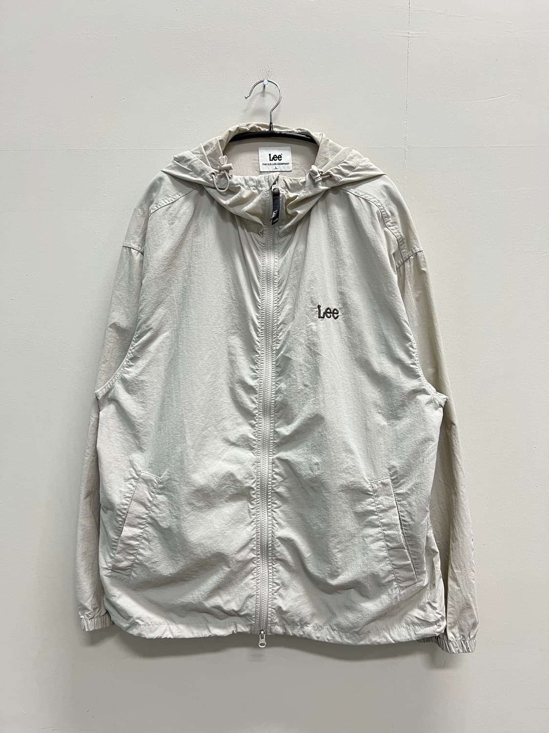 LEE 자수로고 나일론 바람막이 라이트그레이 상품이미지2
