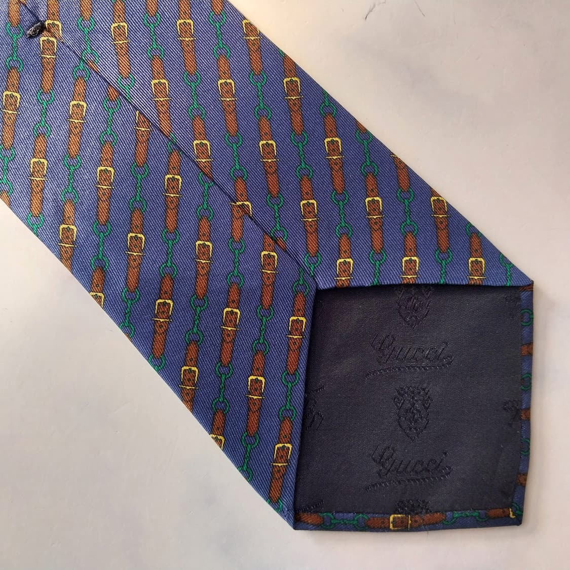 구찌 실크 다크블루 아이덴티티 패턴 넥타이 9cm A+등급 K161
 상품이미지9