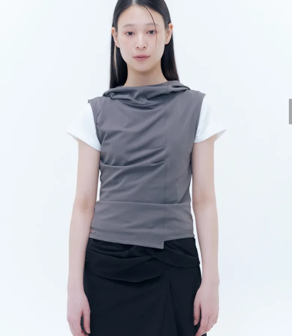 미세키서울 neck pintuck sleeveless CHARCOAL 상품이미지1