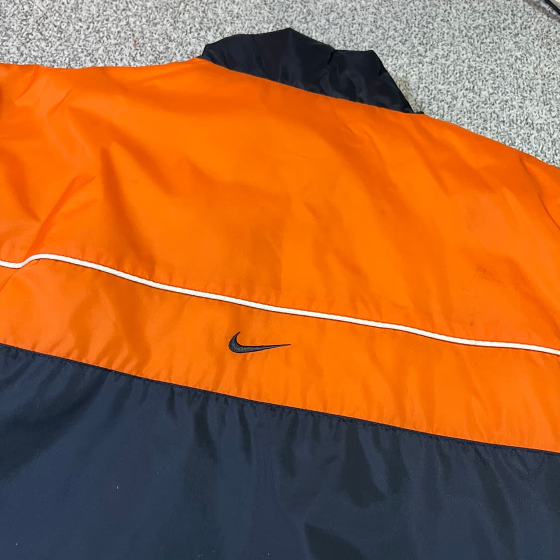 나이키 빅로고 바람막이 점퍼 상품이미지3