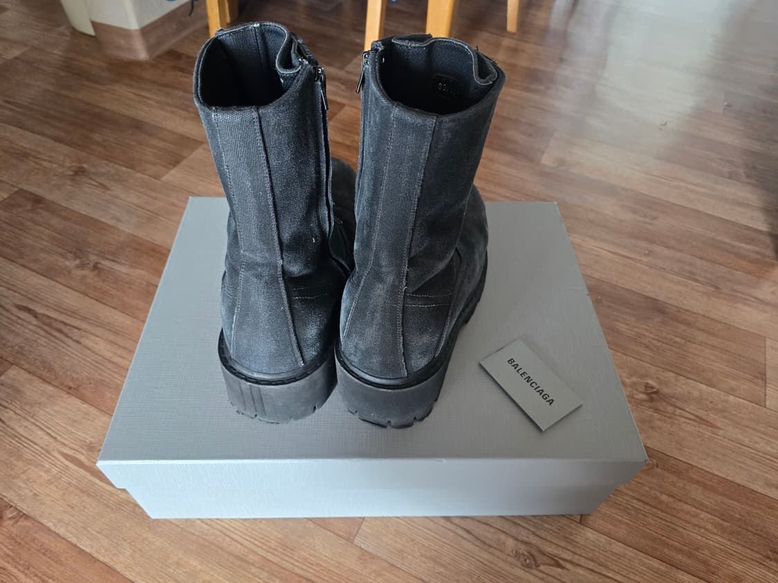 발렌시아가 스톰퍼 부티 40사이즈 판매합니다 상품이미지2