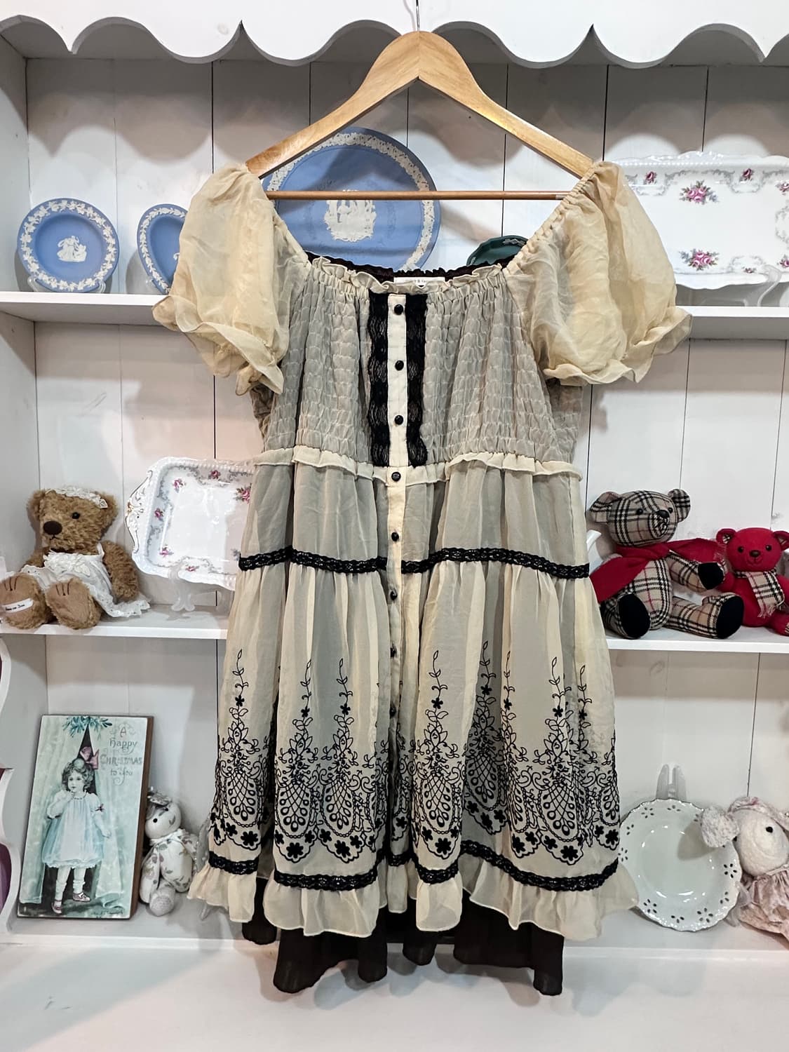 악시즈팜(악시즈팜) 팜므(팜므) 로맨틱 스모크 원피스 상품이미지1