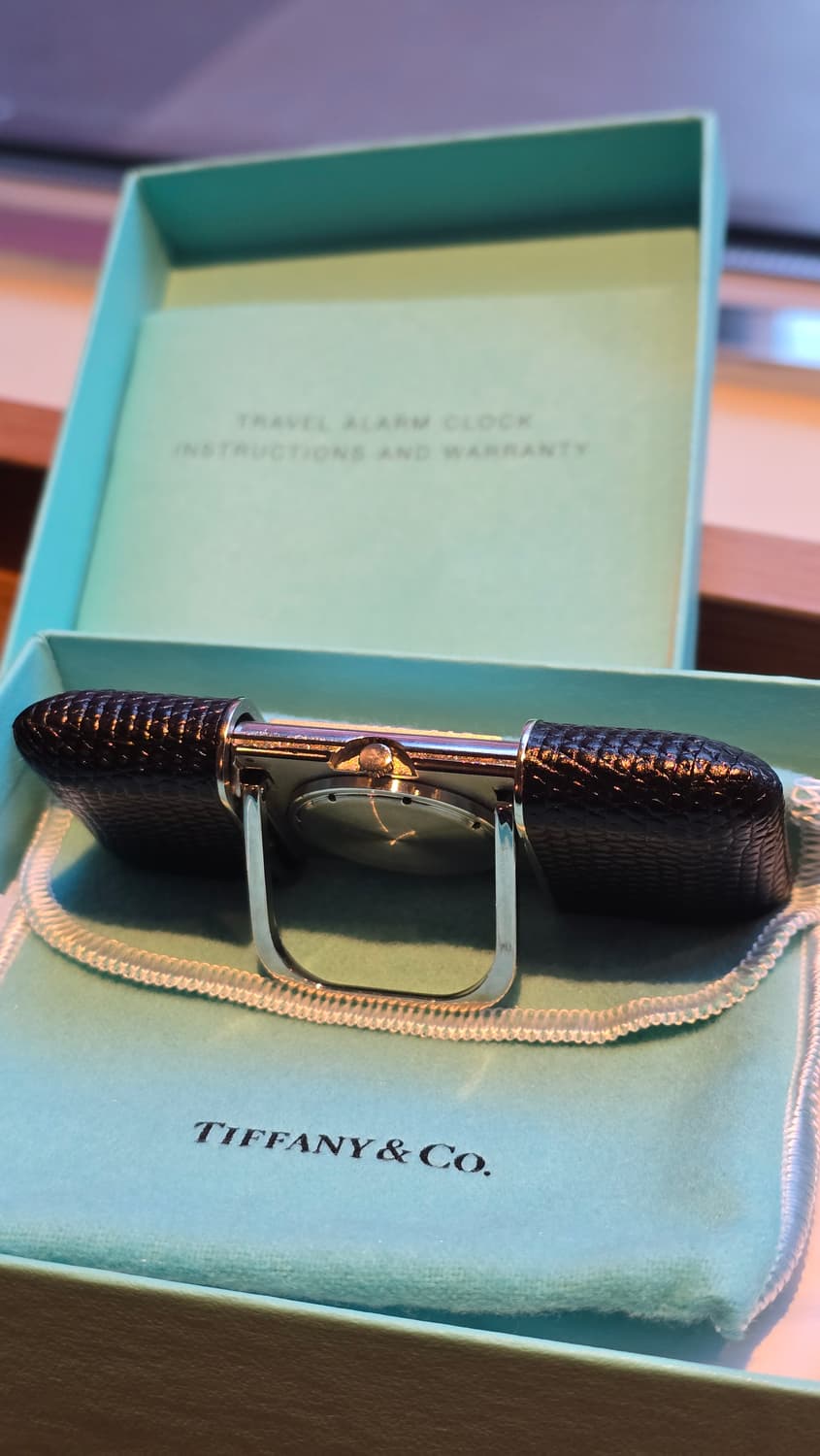 티파니앤코 트래블 알람 블랙가죽시계 상품이미지2