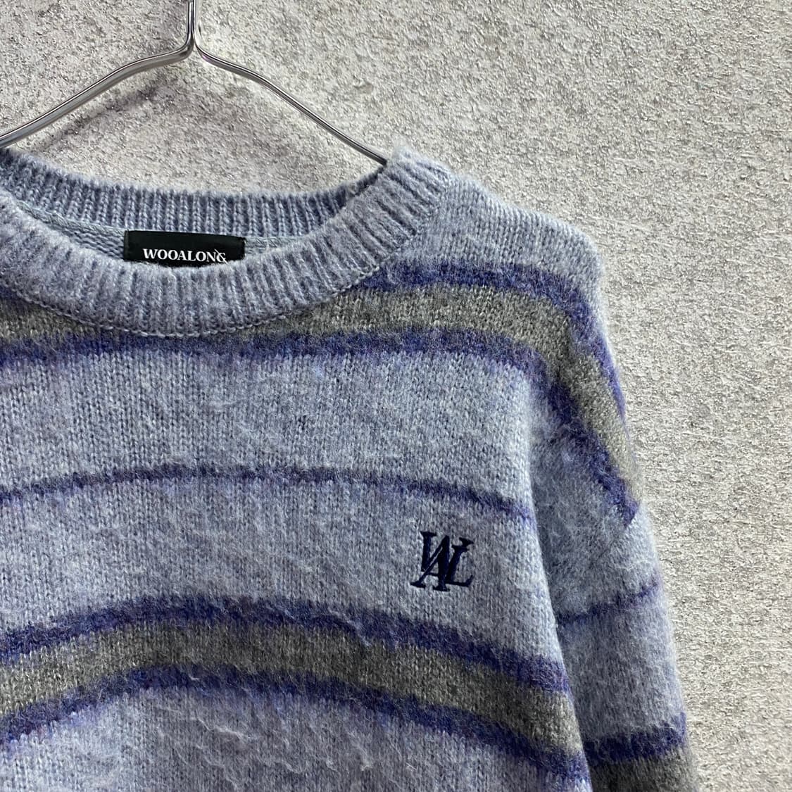 우알롱 그라데이션 헤어리 스트라이프 니트 스웻  B4294 상품이미지3