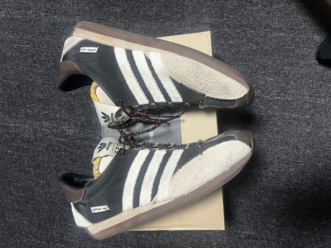 아디다스 x 송 포 더 뮤트 컨트리 OG 코어 블랙 코어 화이트 상품이미지4