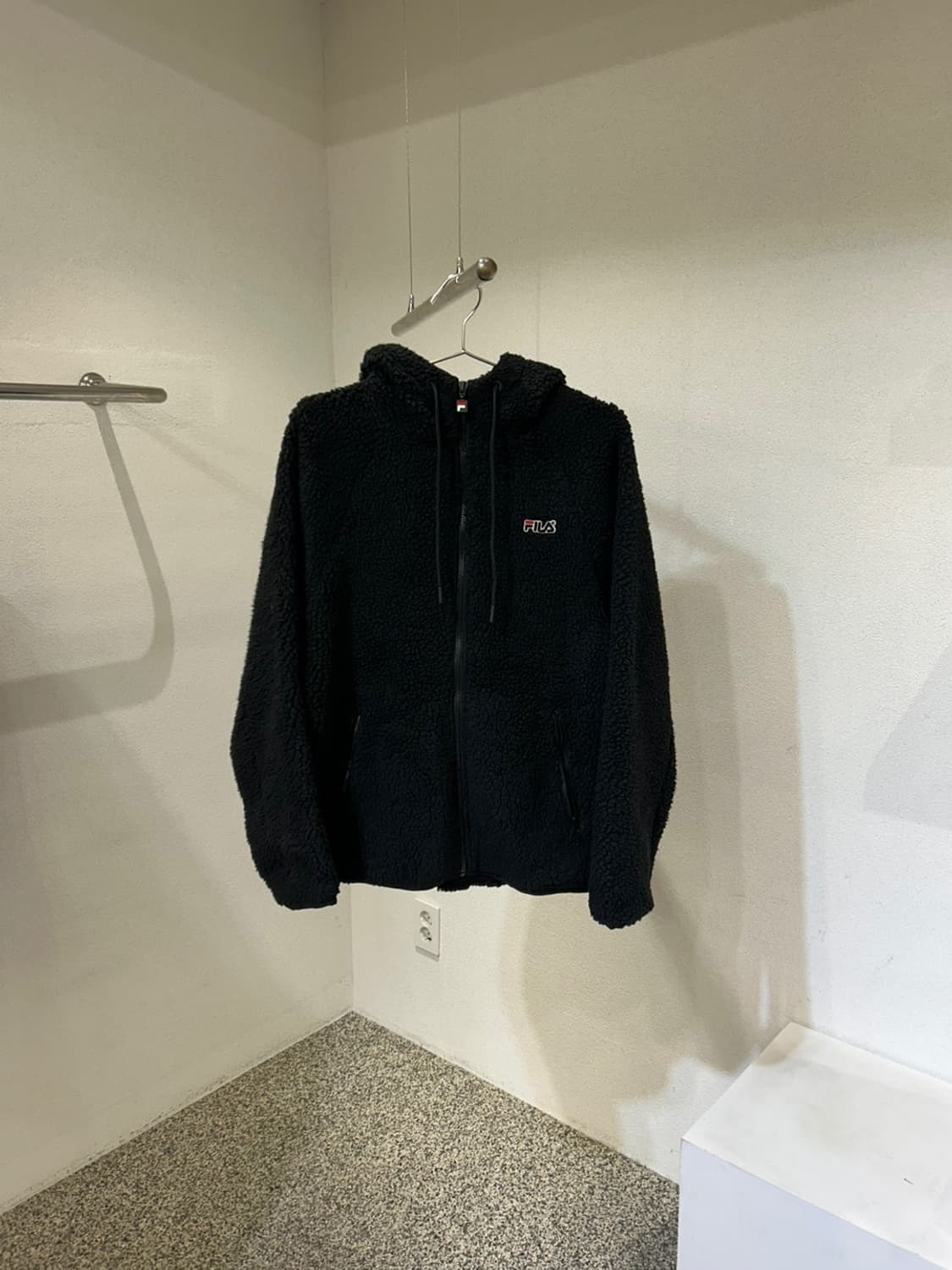 휠라 뽀글이 후리스 후드집업 상품이미지1