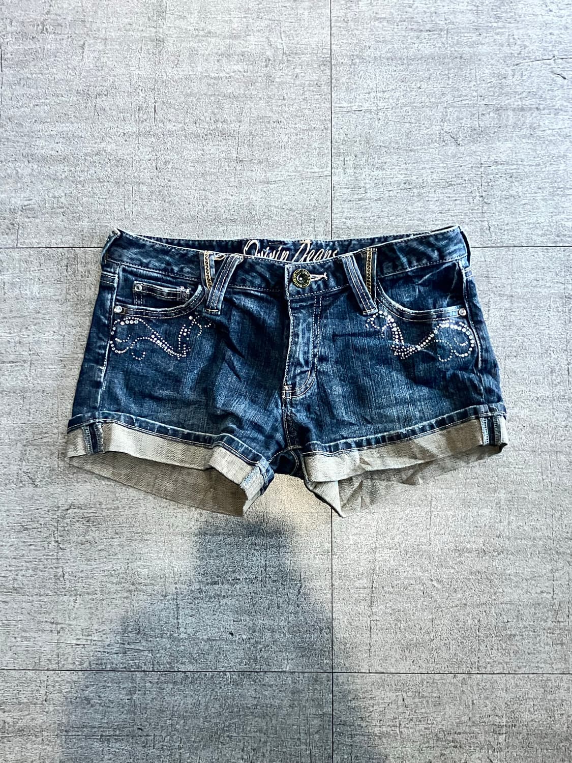 일본빈티지 Oyiyin 핀터깔y2k 보헤미안 웨스턴데님숏팬츠 상품이미지1