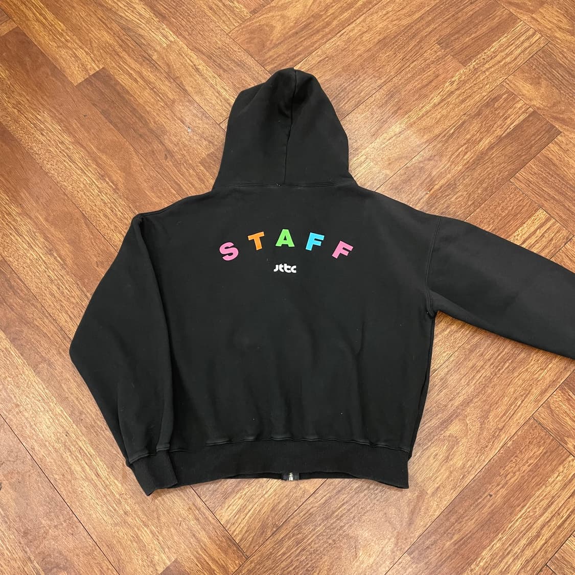 아이앱스튜디오 JTBC STAFF 후드집업 상품이미지2
