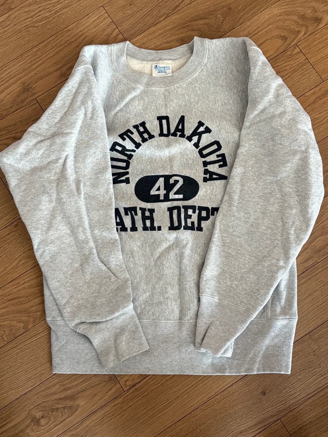 [M] 챔피온 노스 다코타 스웻셔츠 맨투맨 그레이 상품이미지1