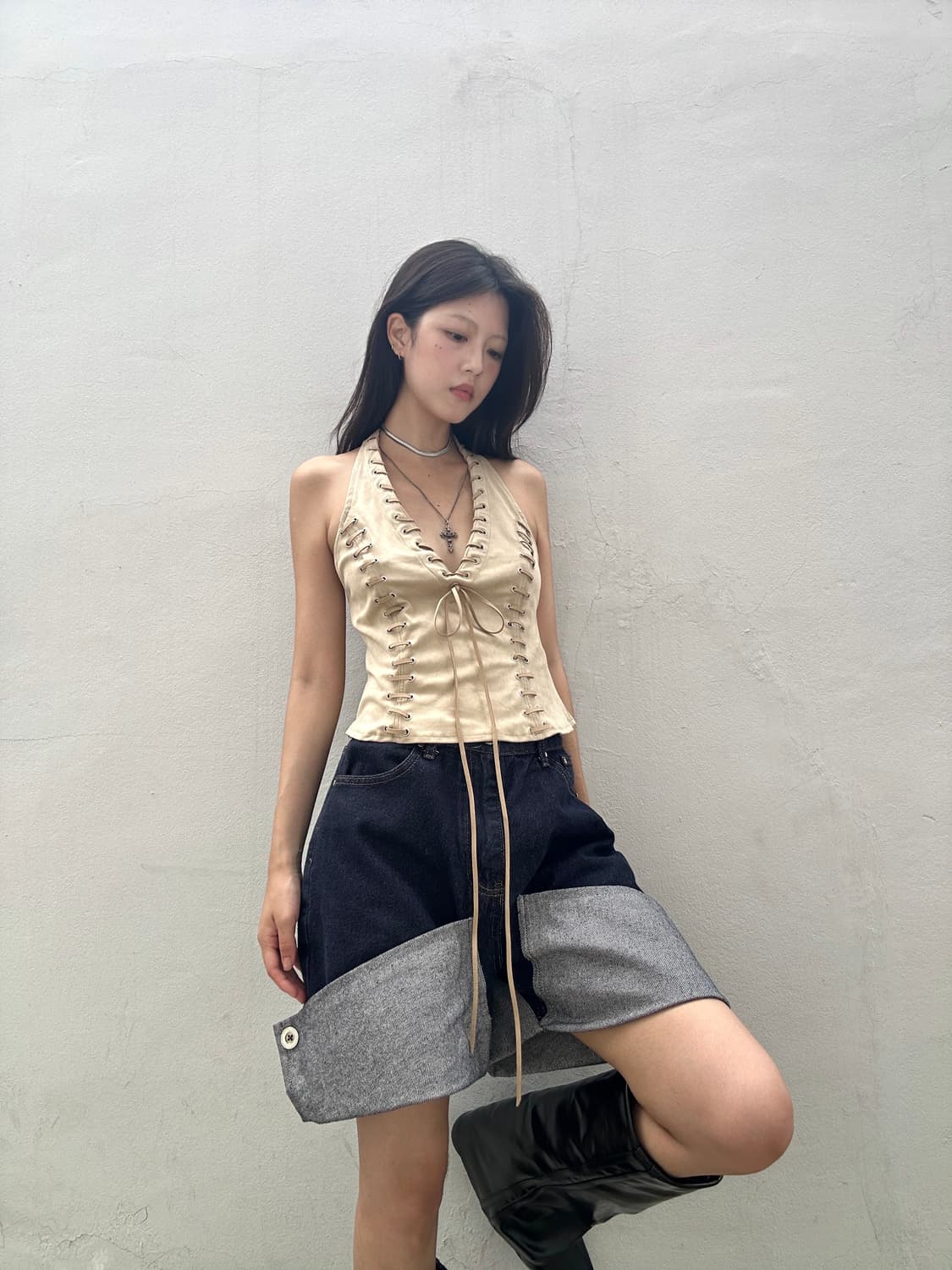Suede western halter neck top / beige 상품이미지6