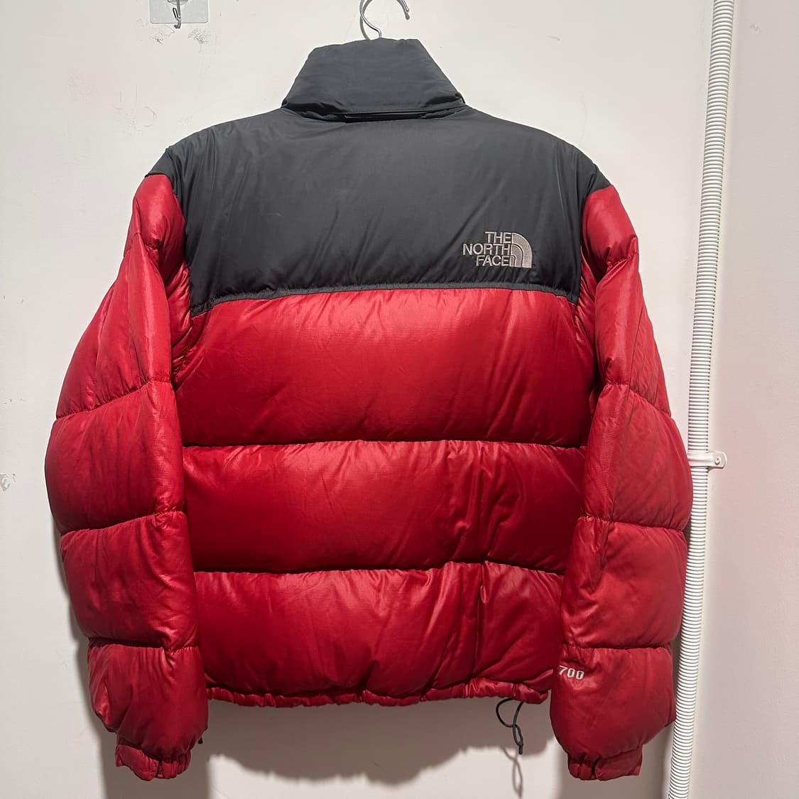 노스페이스 700 레드 블랙 패딩 상품이미지5