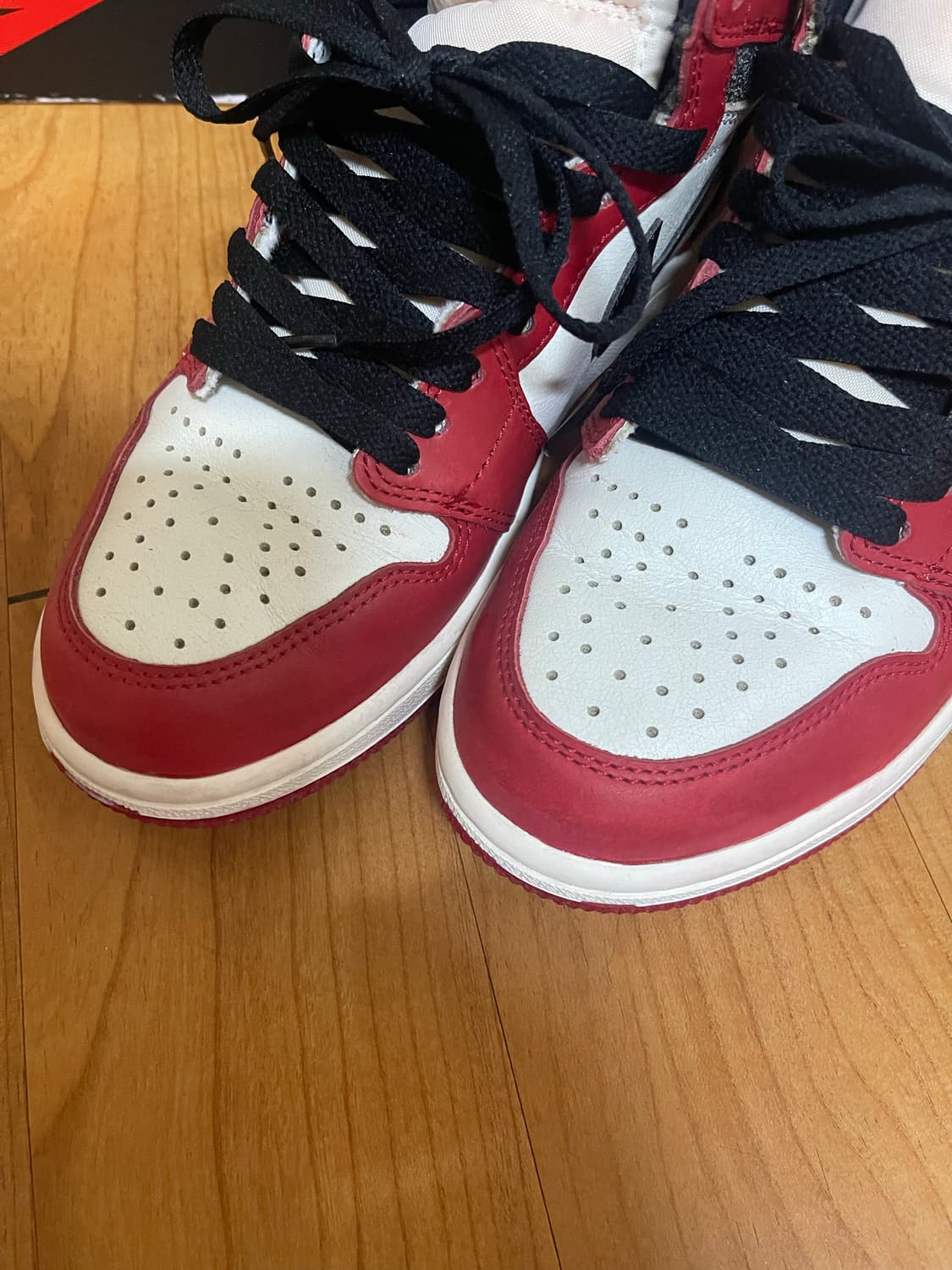 조던 1 시카고 레트로 하이 로스트앤 파운드 상품이미지3