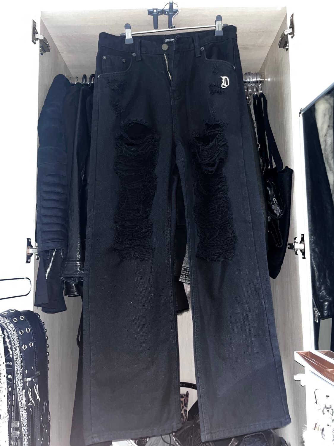 오도어 블랙 데미지진 상품이미지1