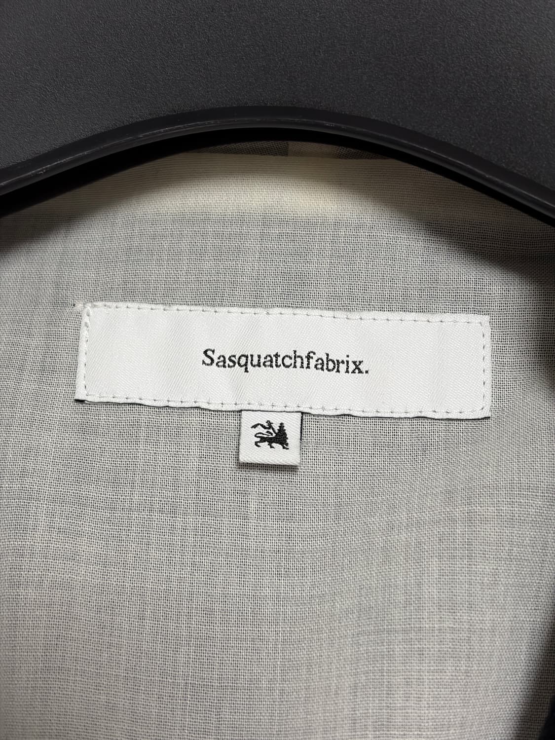 (유일매물) 사스콰치패브릭스 플라워 자카드 레이어드 카라리스 블레이저 상품이미지4