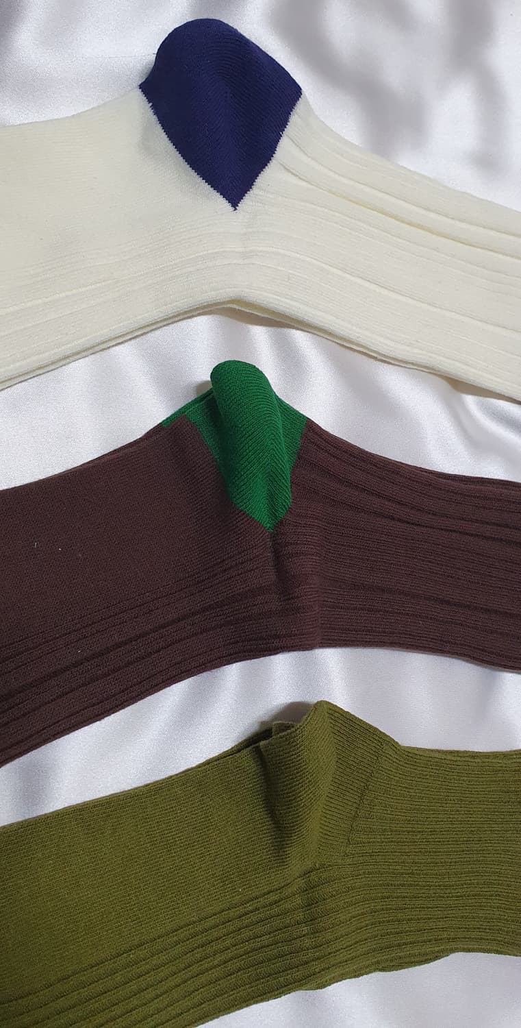 올리브 크림베이지 브라운 블루 네이비 그린 레드 비비안웨스트우드 양말 상품이미지5