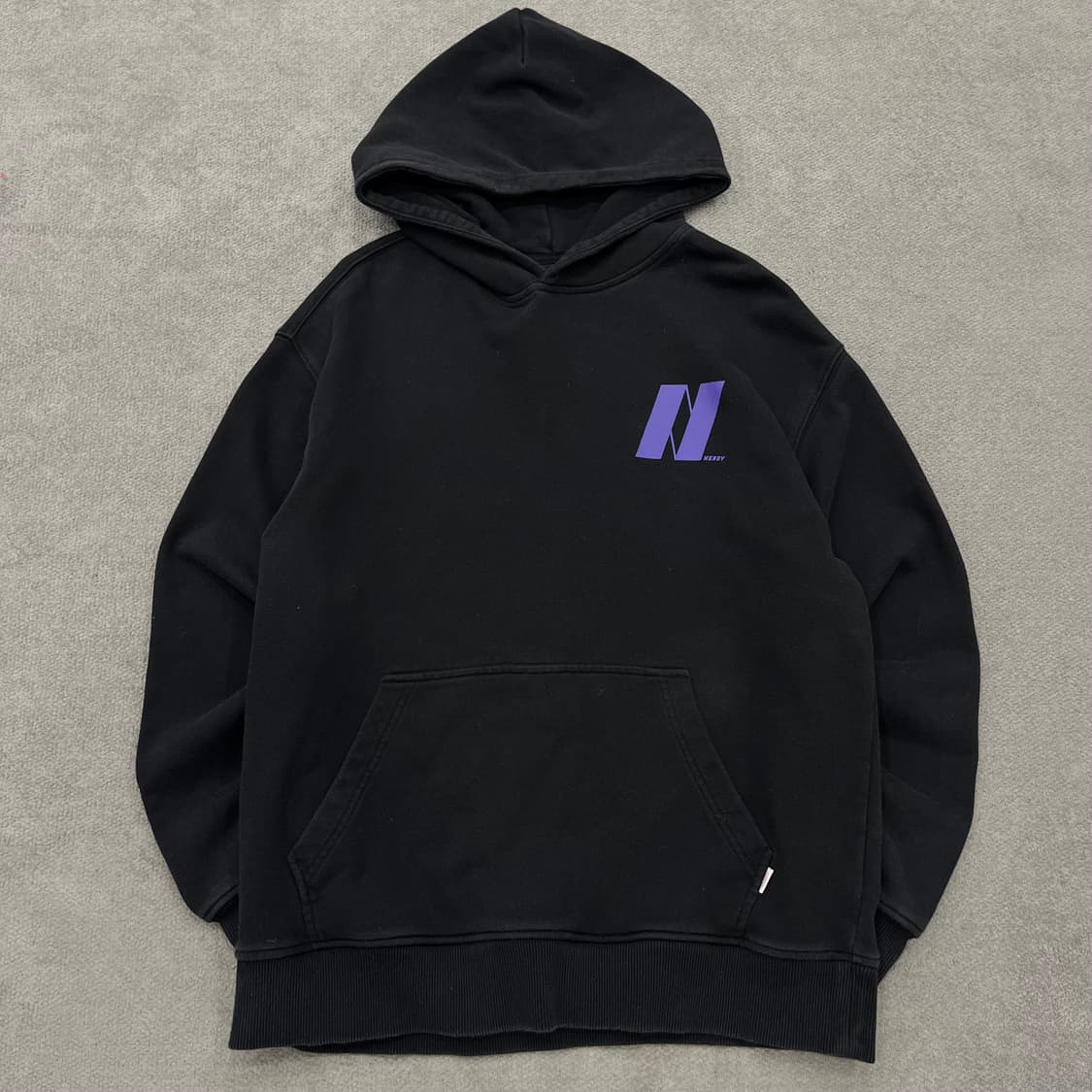 M 널디 백로고 후드티 상품이미지1