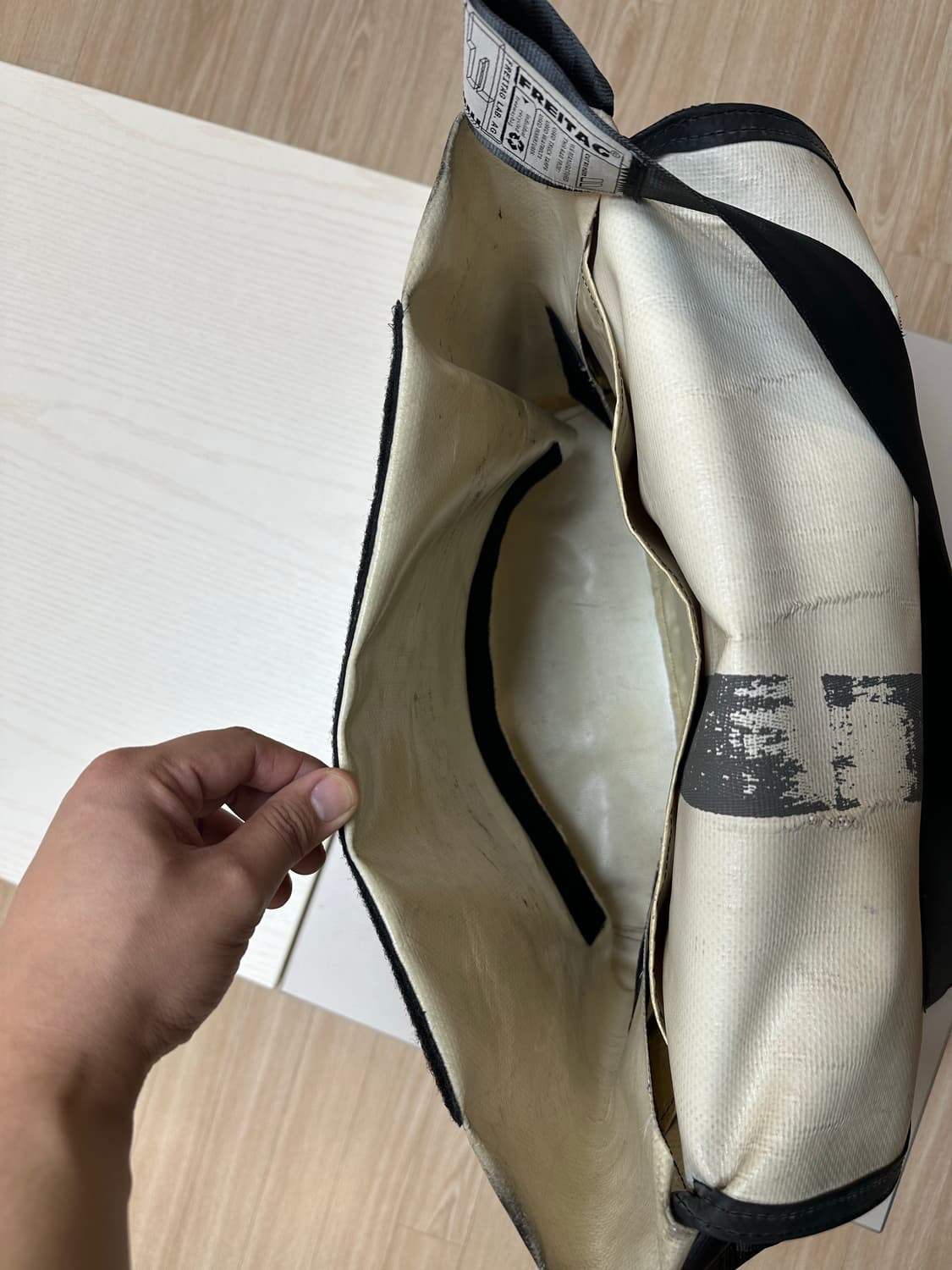 프라이탁 덱스터 메신져백 상품이미지5