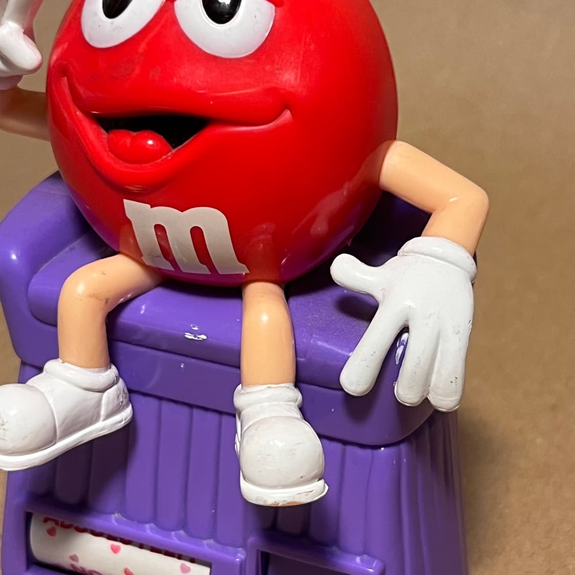  M&M’s 레드 캐릭터 캔디 디스펜서 키링 상품이미지2