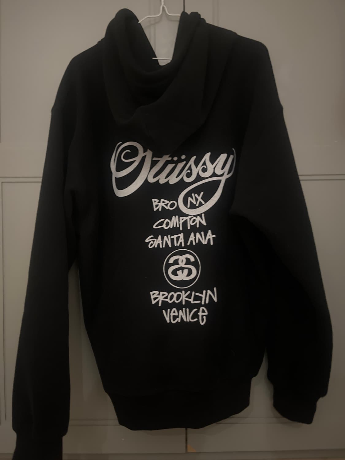 스투시 월드투어 후드집업 상품이미지2