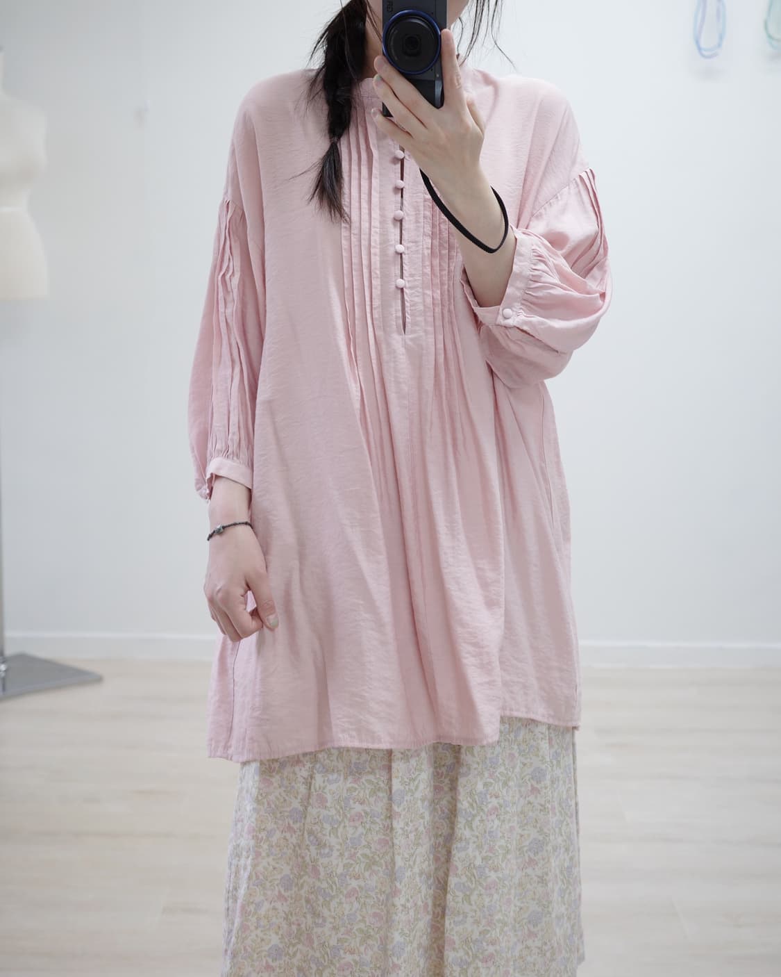  Light pink pleats blouse 상품이미지4